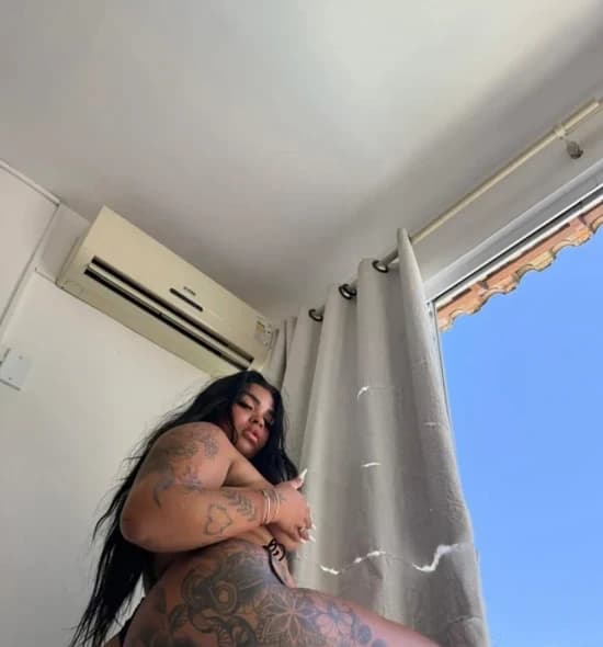 Rabuda safada  seios fartos ,oral  guloso garganta profunda - foto 1