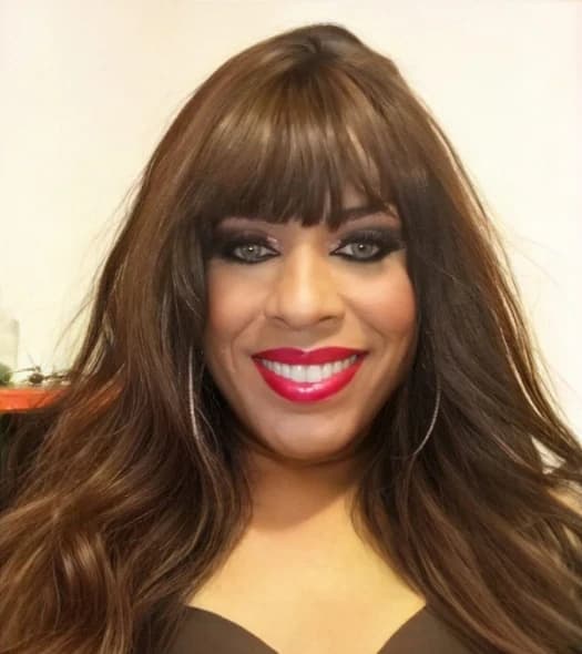 Naomy fodilhona versatil